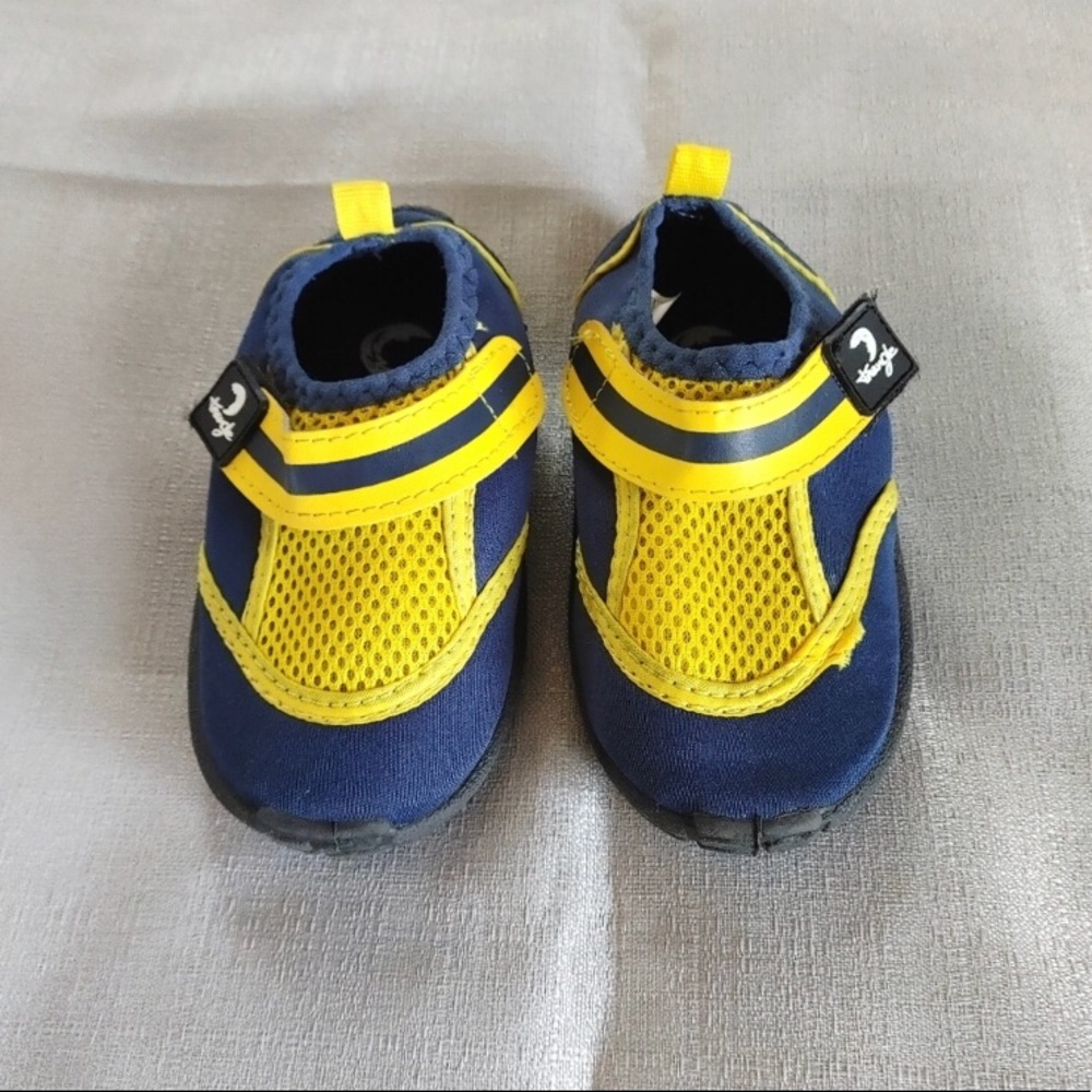 Triangle Water Shoes Toddler size 7 Never Worn!